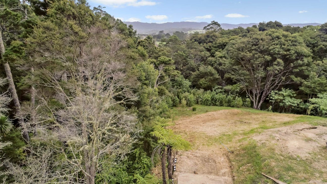 17 Western View Court, Sunnyvale, Auckland - Carousel 2