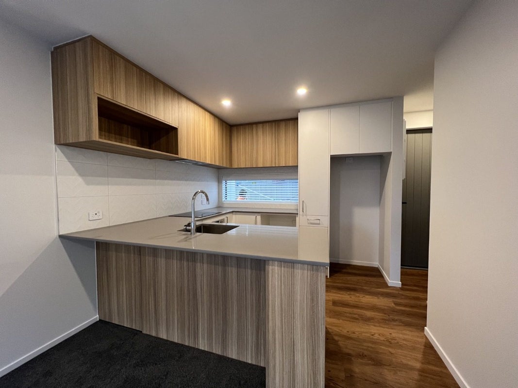 11/129 Tancred Street, Linwood, Christchurch - Carousel 1