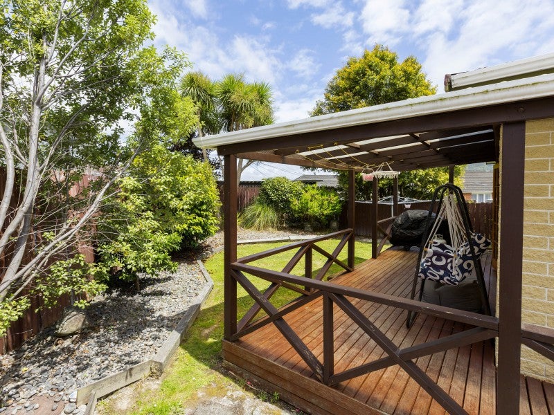 45B Hillside Drive, Maoribank, Upper Hutt - Carousel 1
