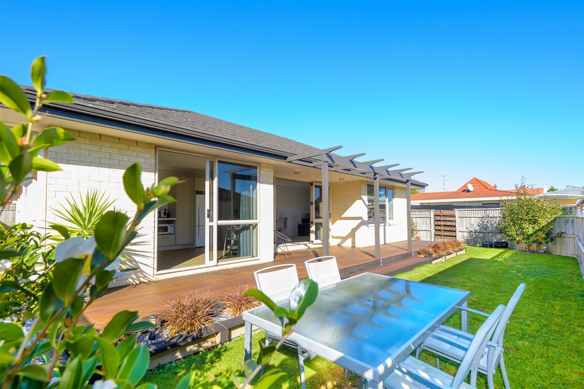 16A Edward Street, Richmond, Richmond - Carousel 2