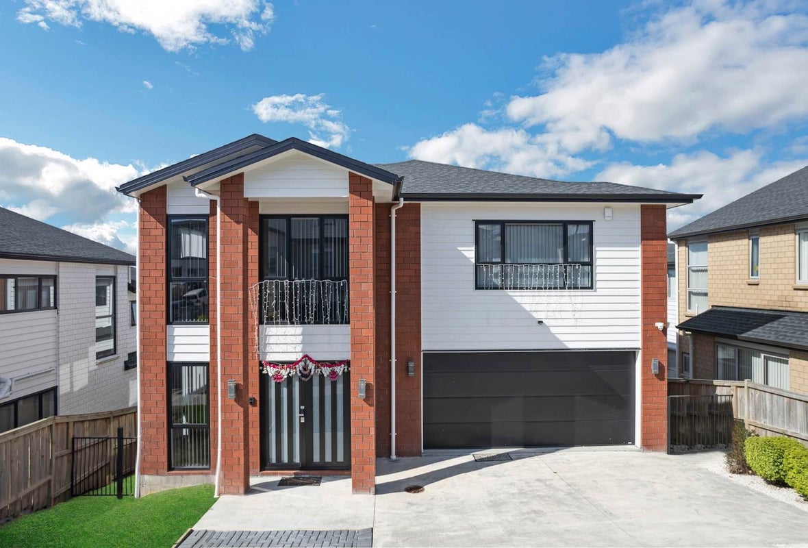 10 Drumnaconagher road, Falt Bush, Auckland - Carousel 1