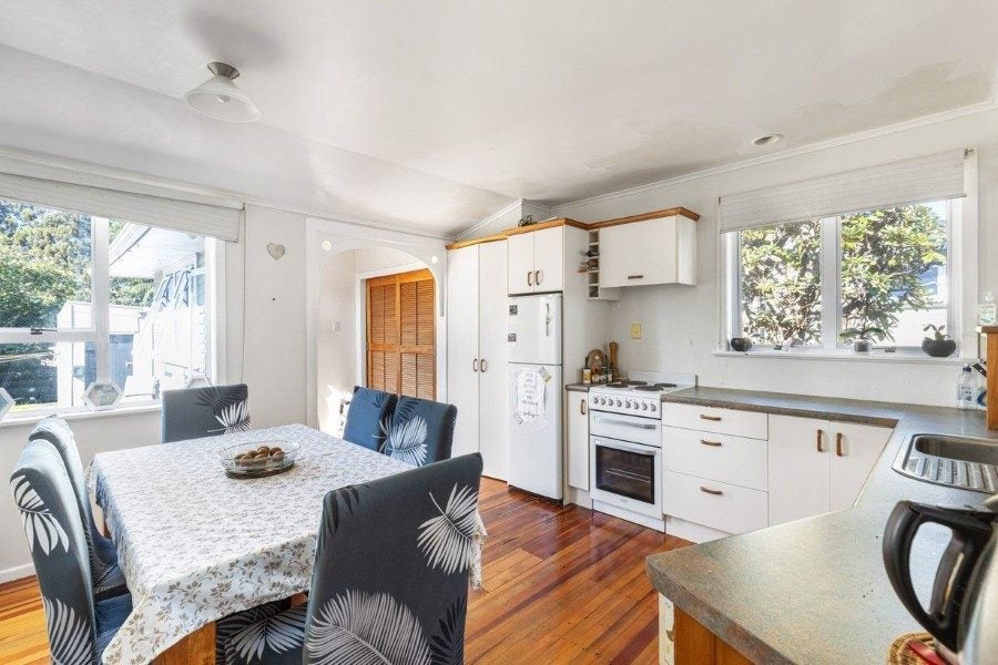 521 Mangorei Road, Highlands Park, New Plymouth - Carousel 2