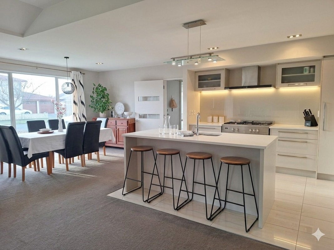 30 Somerville Crescent, Aidanfield, Christchurch - Carousel 2