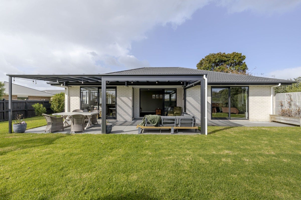 4A James Drive, Bell Block, New Plymouth - Carousel 2