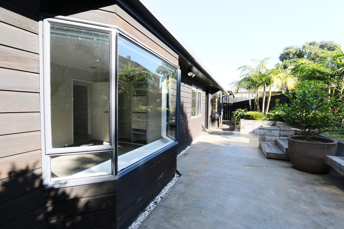 1/0 Paihia Road, Onehunga, Auckland - Carousel 2