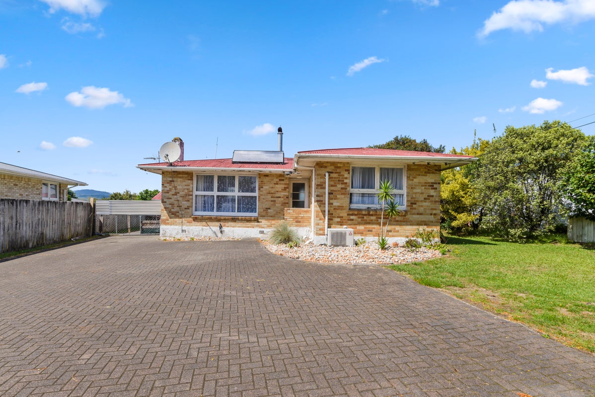 136 Clayton Road, Mangakakahi, Rotorua - Carousel 1