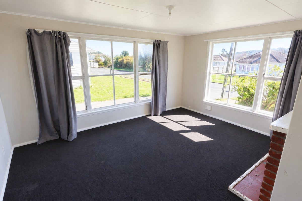 5 Belfast Crescent, Inner Kaiti, Gisborne, Gisborne - Carousel 2
