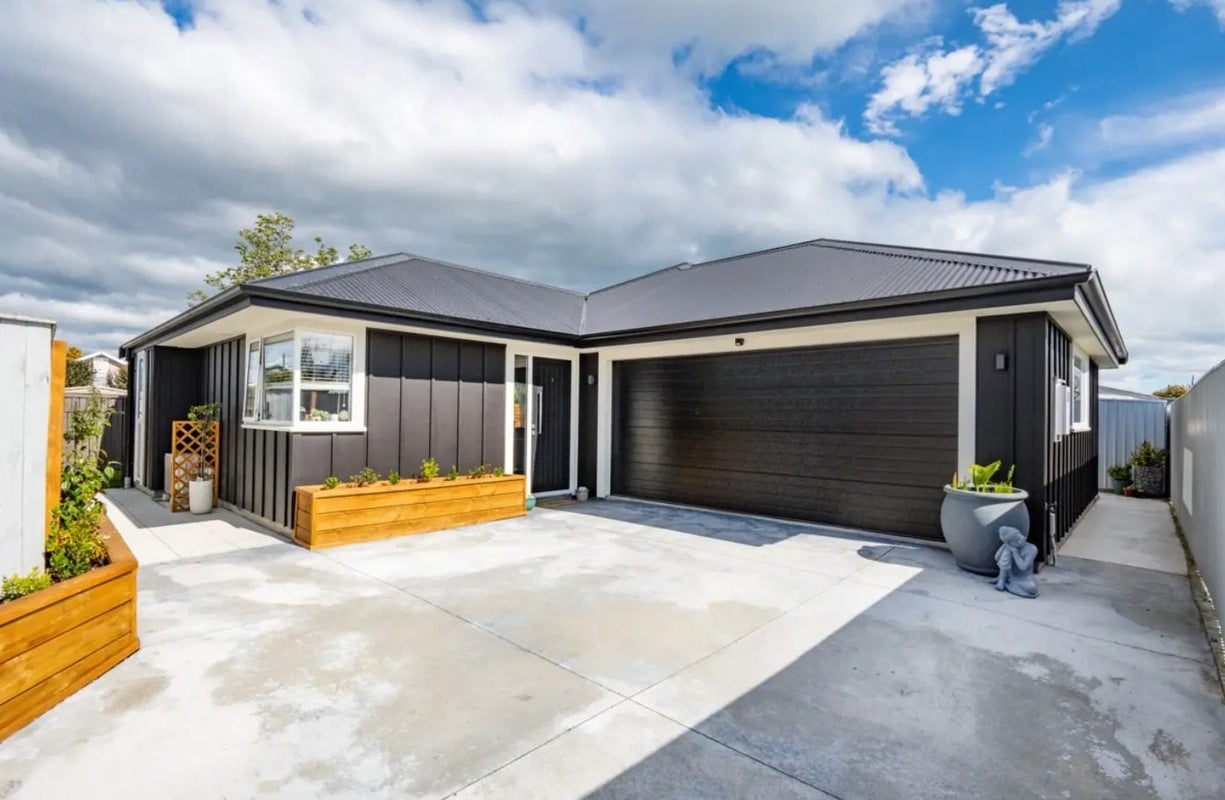 703A Buller Street, Akina, Hastings - Carousel 1