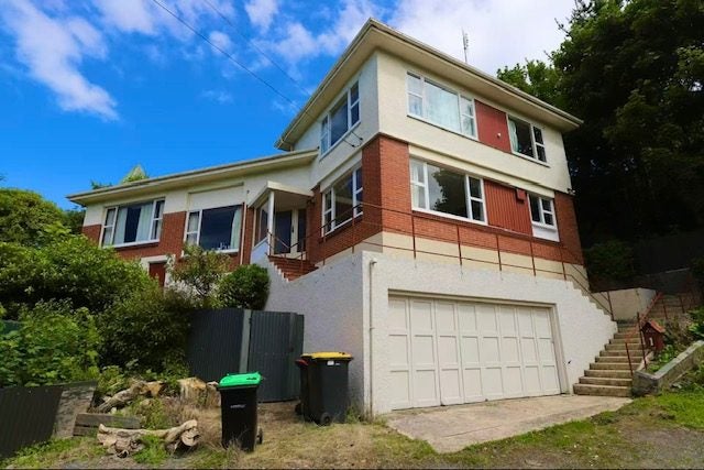 1 Fea Street, Dalmore, Dunedin - Carousel 1
