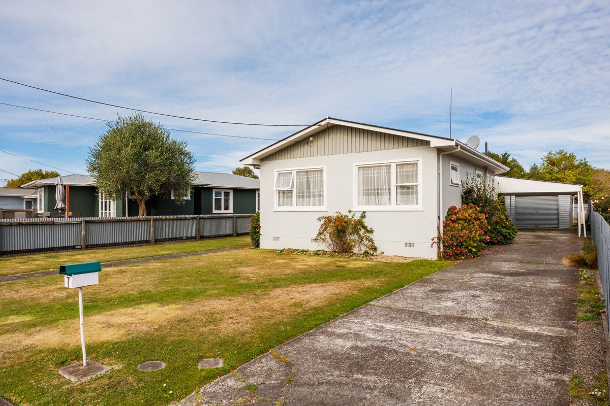 7 Sinclair Avenue, Highbury, Palmerston North - Carousel 1