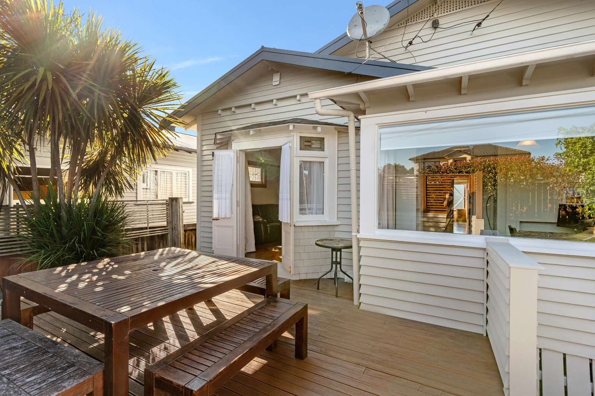 1/37 Victoria Road, Papatoetoe, Auckland - Carousel 2
