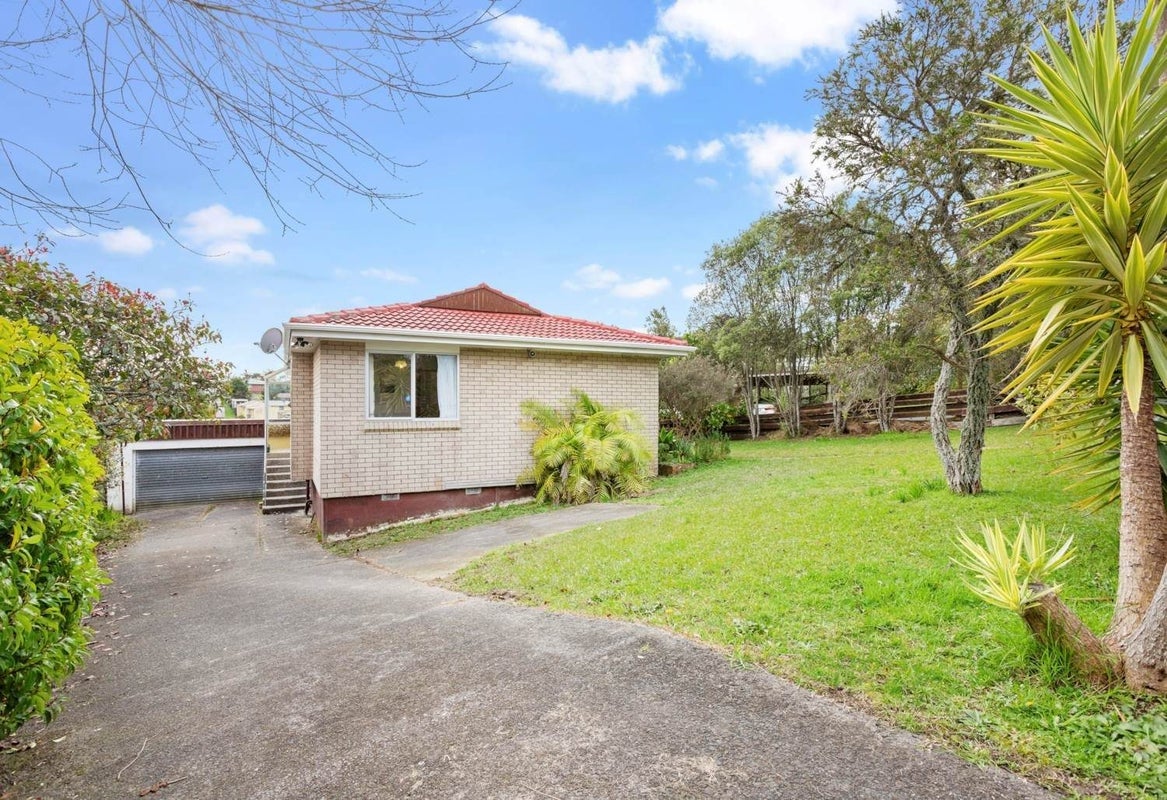 34 Terra Nova Street, Glen Eden, Auckland - Carousel 1