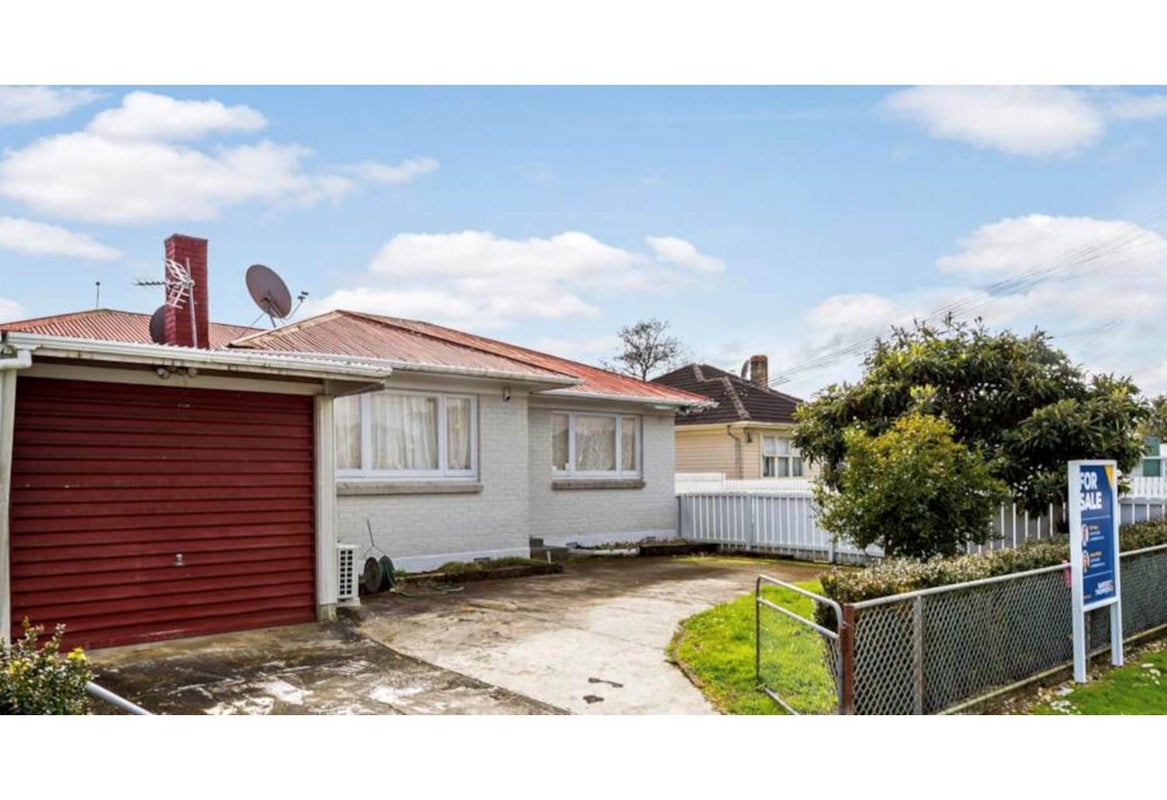 1/26 Sheehan Ave, Papakura, Papakura - Carousel 1