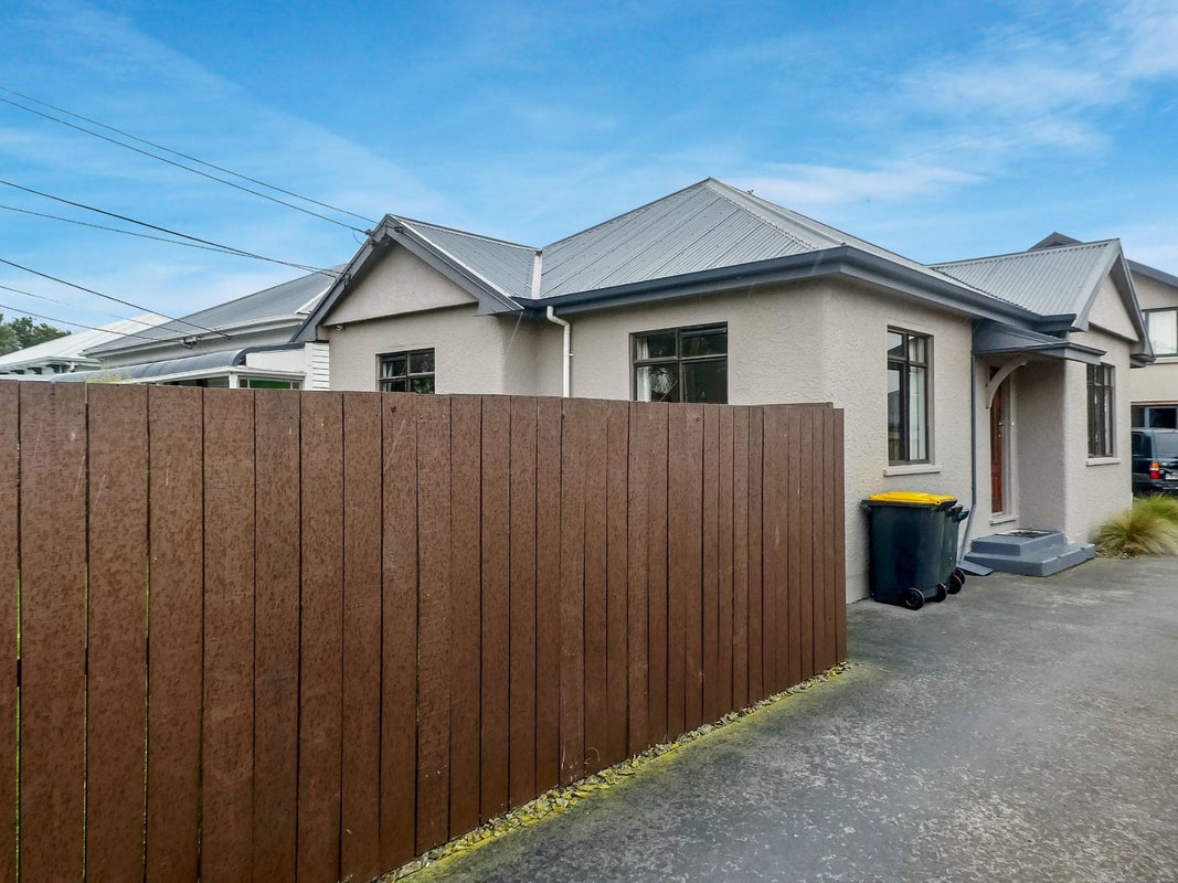 28 Somerset Crescent, Spreydon, Christchurch - Carousel 1