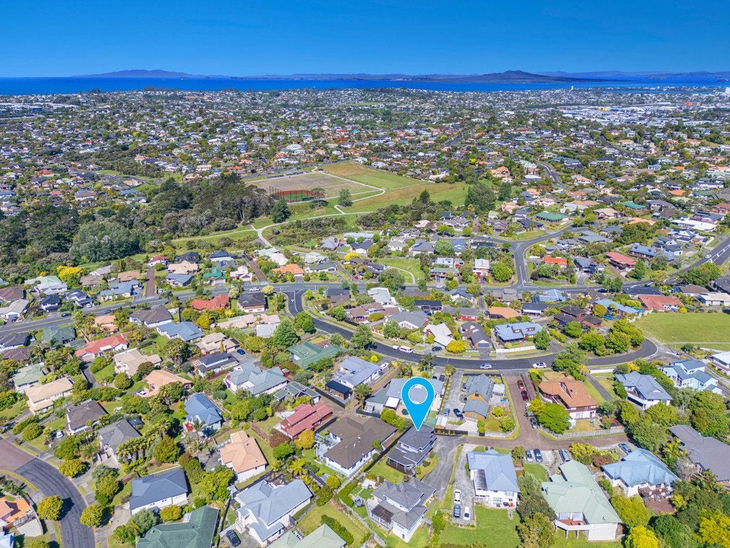 1/23 Rifleman Rise, Unsworth Heights, Auckland - Carousel 14