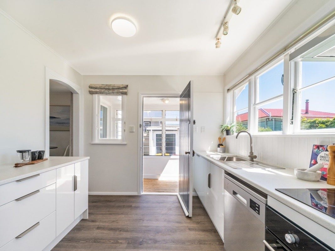 59 William Street, Petone, Lower Hutt - Carousel 2