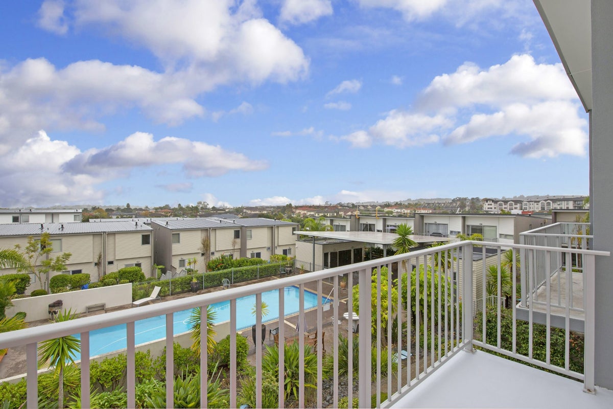 40/7 Kelvin Hart Drive, East Tamaki, Auckland - Carousel 2