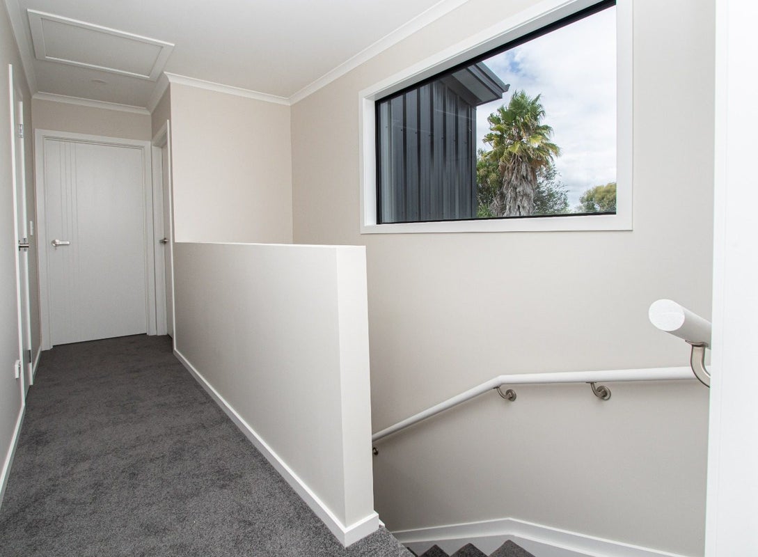 2/1 Splitt Avenue, Glenview, Hamilton - Carousel 19