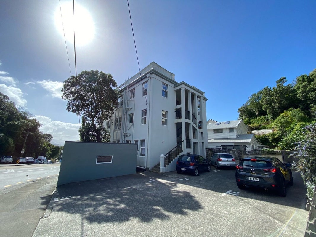 4/2 Brooklyn Terrace, Brooklyn, Wellington - Carousel 12