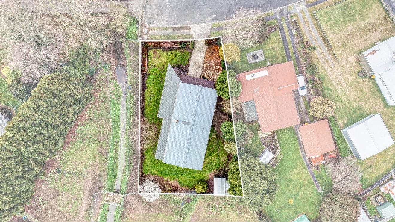 18 Montgomery Crescent, Putaruru - Carousel 19