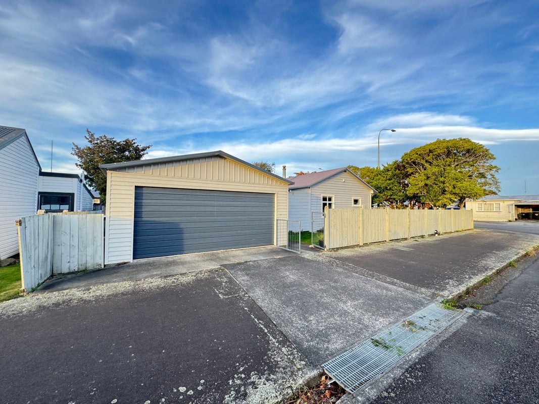 585 Ferguson Street, Terrace End, Palmerston North - Carousel 2