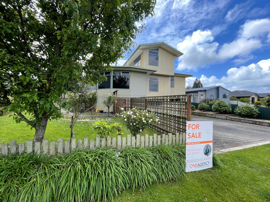34 Grove Avenue, Weston, Oamaru - Carousel 1