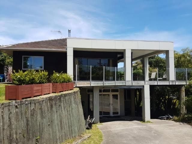 9 Taurus Place, Kawaha Point, Rotorua - Carousel 2