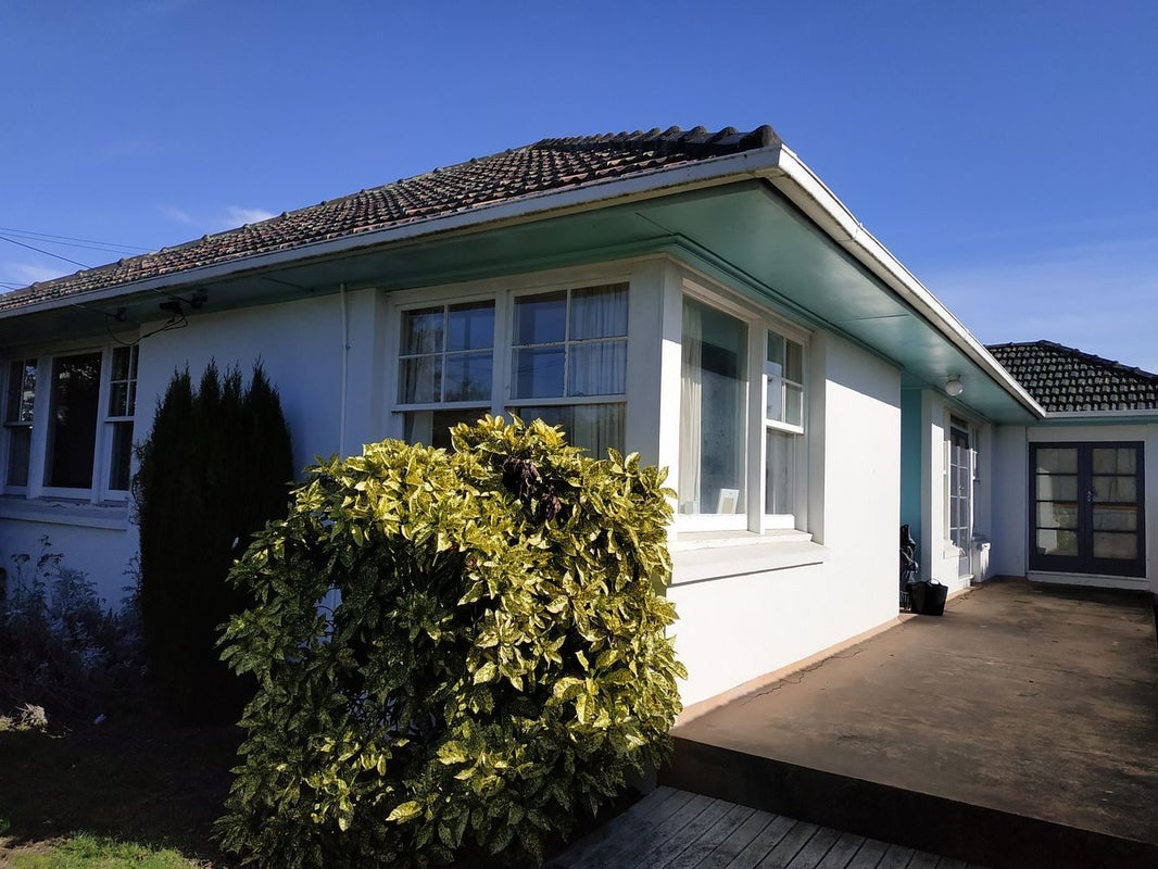 147 Avonhead Road, Avonhead, Christchurch - Carousel 1