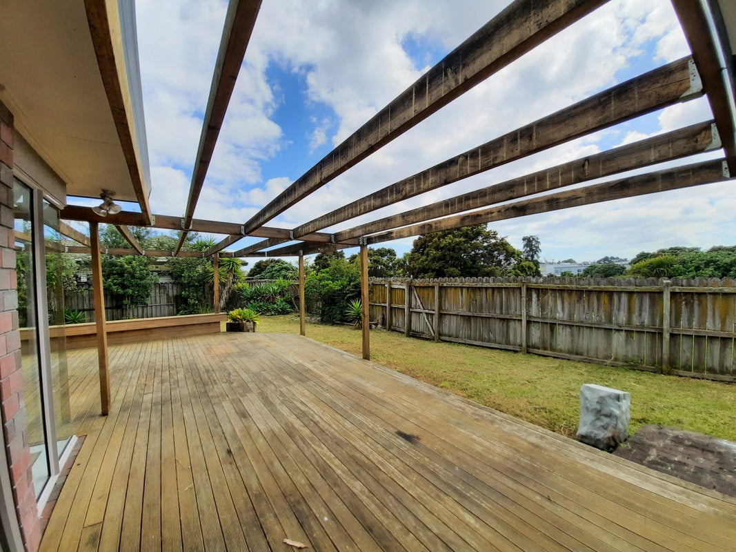11 Corfield Way, Burswood, Auckland - Carousel 14