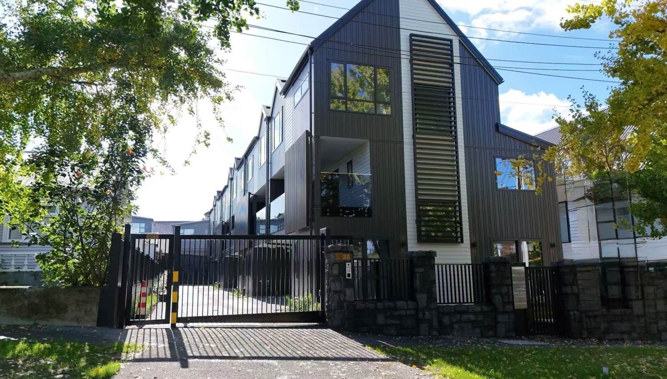 35C Beckenham Avenue, Royal Oak, Auckland - Carousel 2