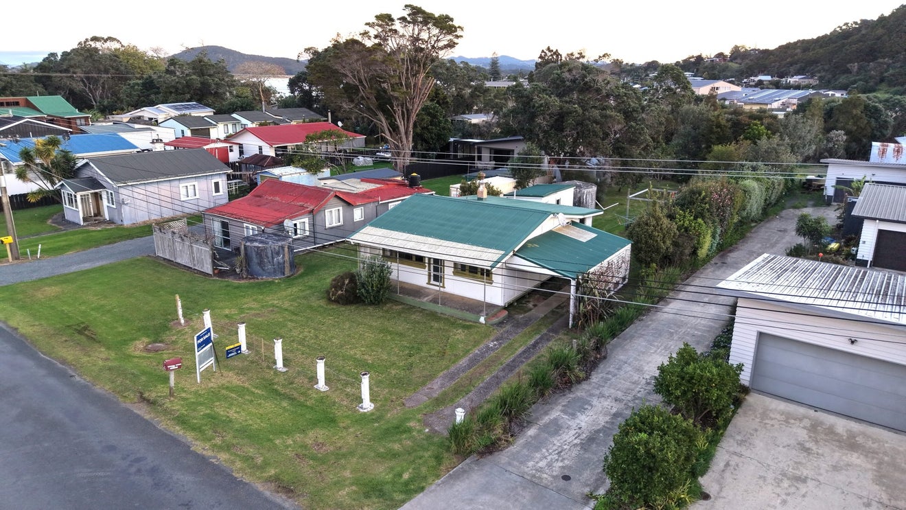 11 Waiotoi Road, Ngunguru, Whangarei - Carousel 2