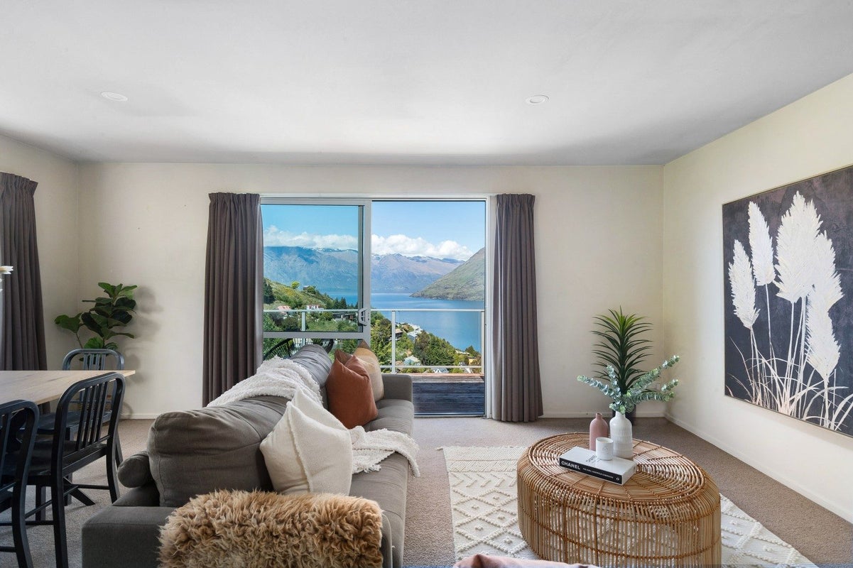 59 Dart Place, Fernhill, Queenstown - Carousel 1