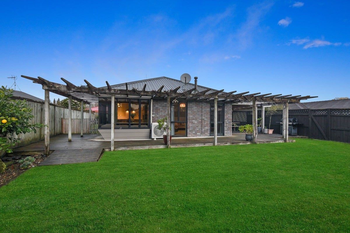 103 Endeavour Avenue, Flagstaff, Hamilton - Carousel 1