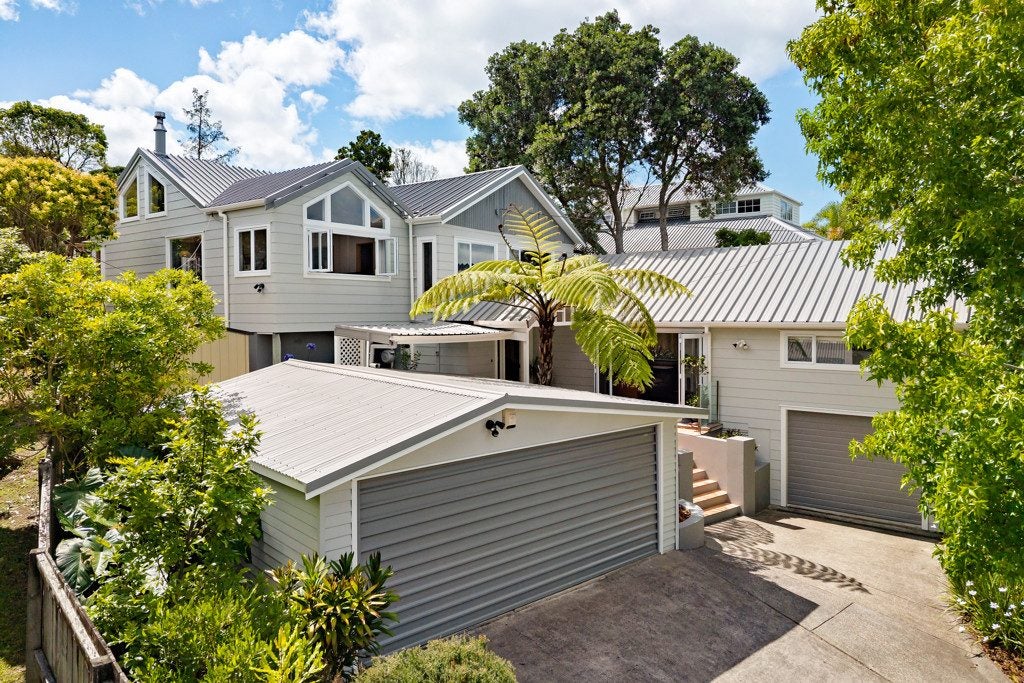 35 Seaton Road, Murrays Bay, Auckland - Carousel 12