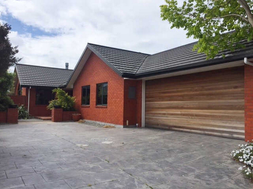 23 Sutton Place, Dallington, Christchurch - Carousel 17