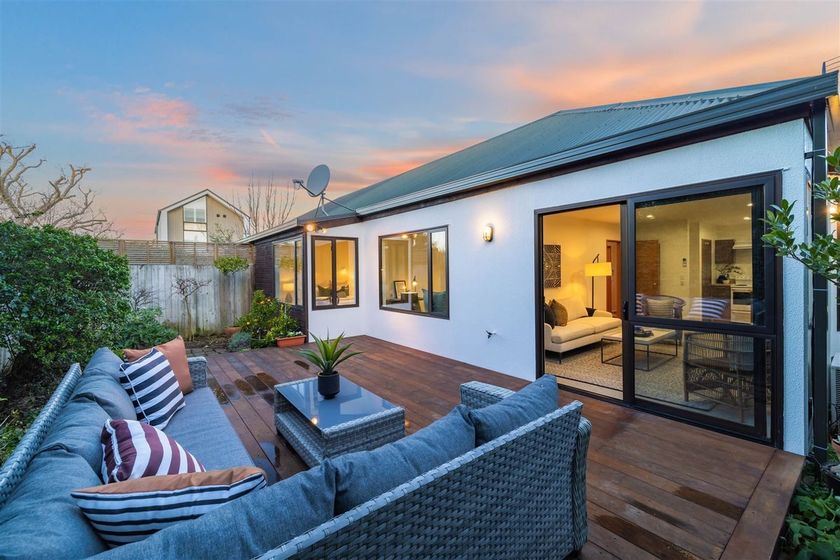 115B Packe Street, Edgeware, Christchurch - Carousel 1