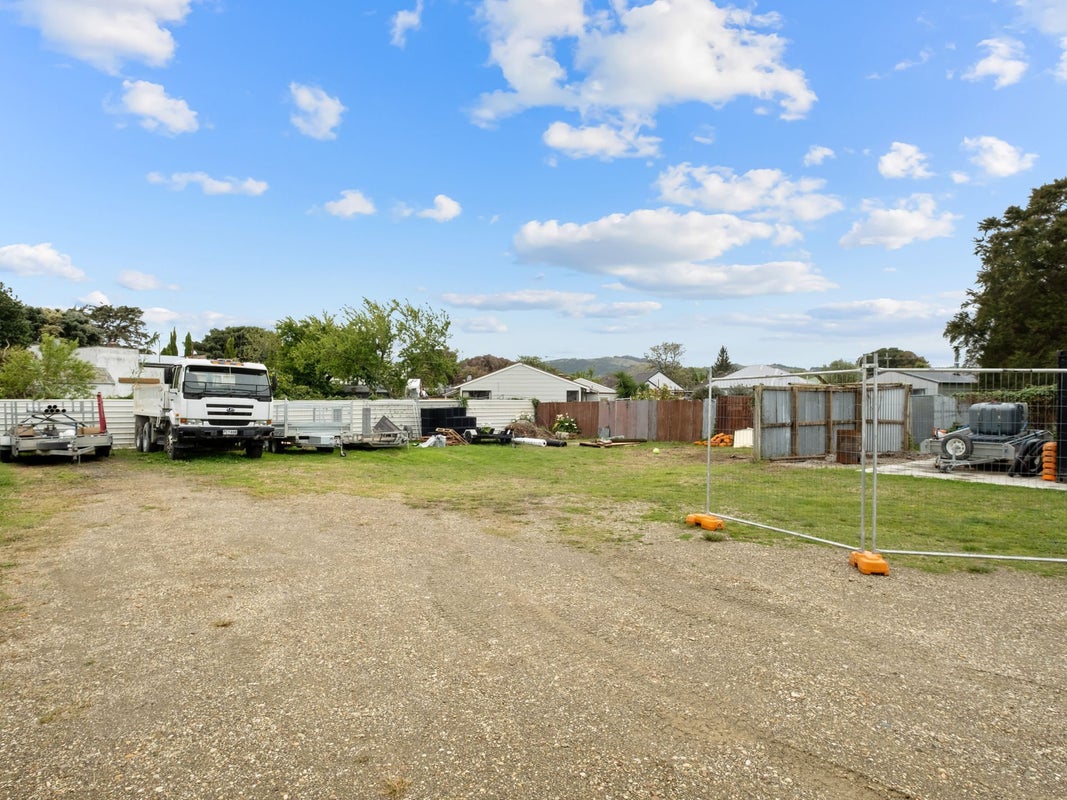 1 Lyndhurst Street, Awapuni, Gisborne - Carousel 10