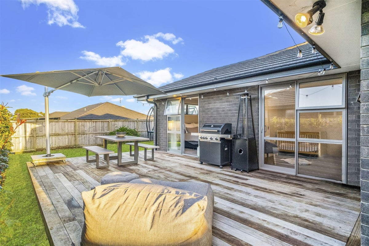 13 Hitchen Road, Pokeno - Carousel 2