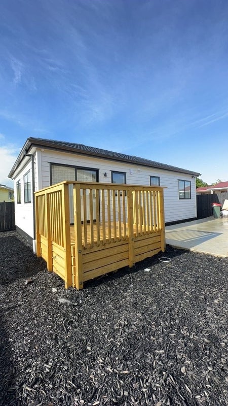 8 Doughty Place, Otara, Auckland - Carousel 1