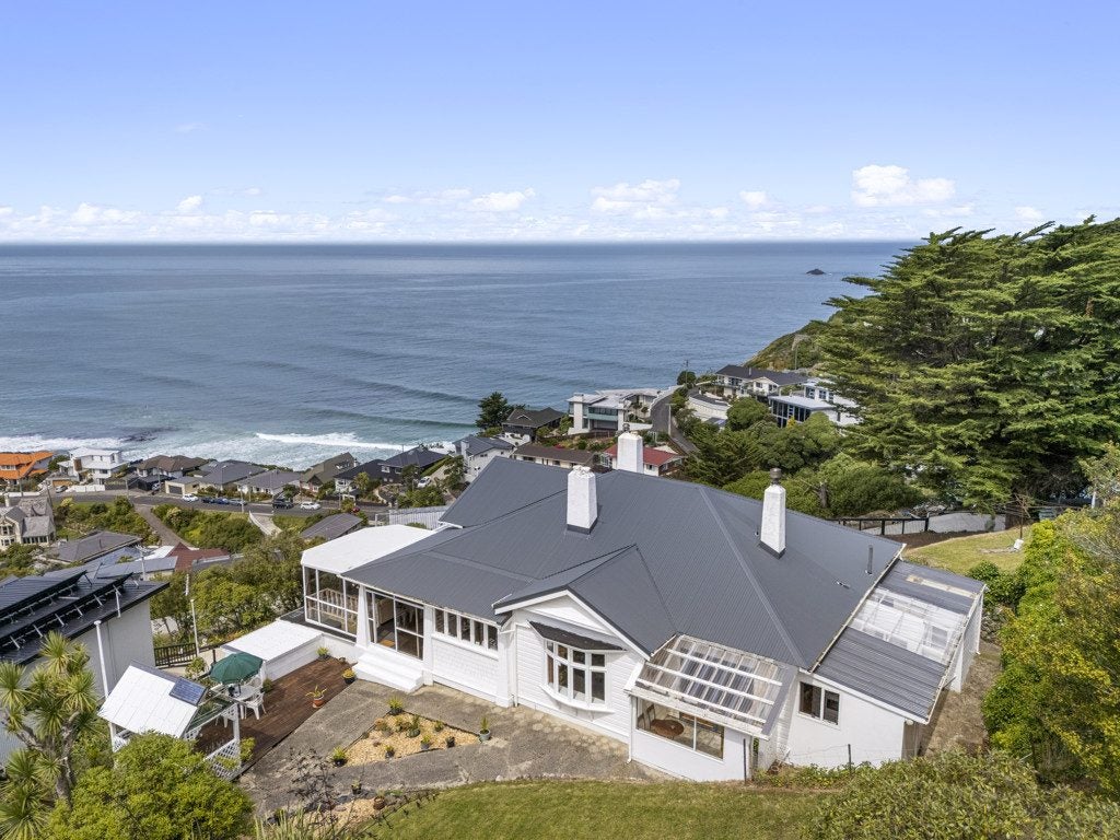 113 Cliffs Road, Saint Clair, Dunedin - Carousel 1