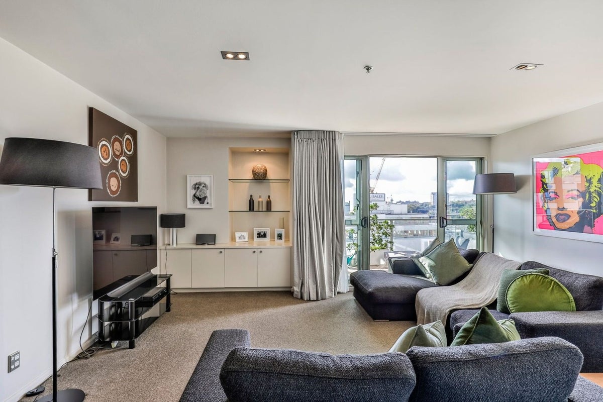 6D/8 Howe Street, Freemans Bay, Auckland - Carousel 2