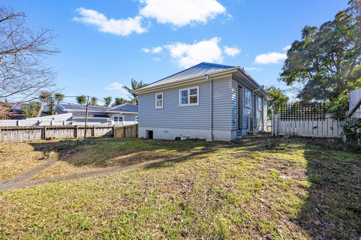 28 Lambeth Road, Mount Eden, Auckland - Carousel 2
