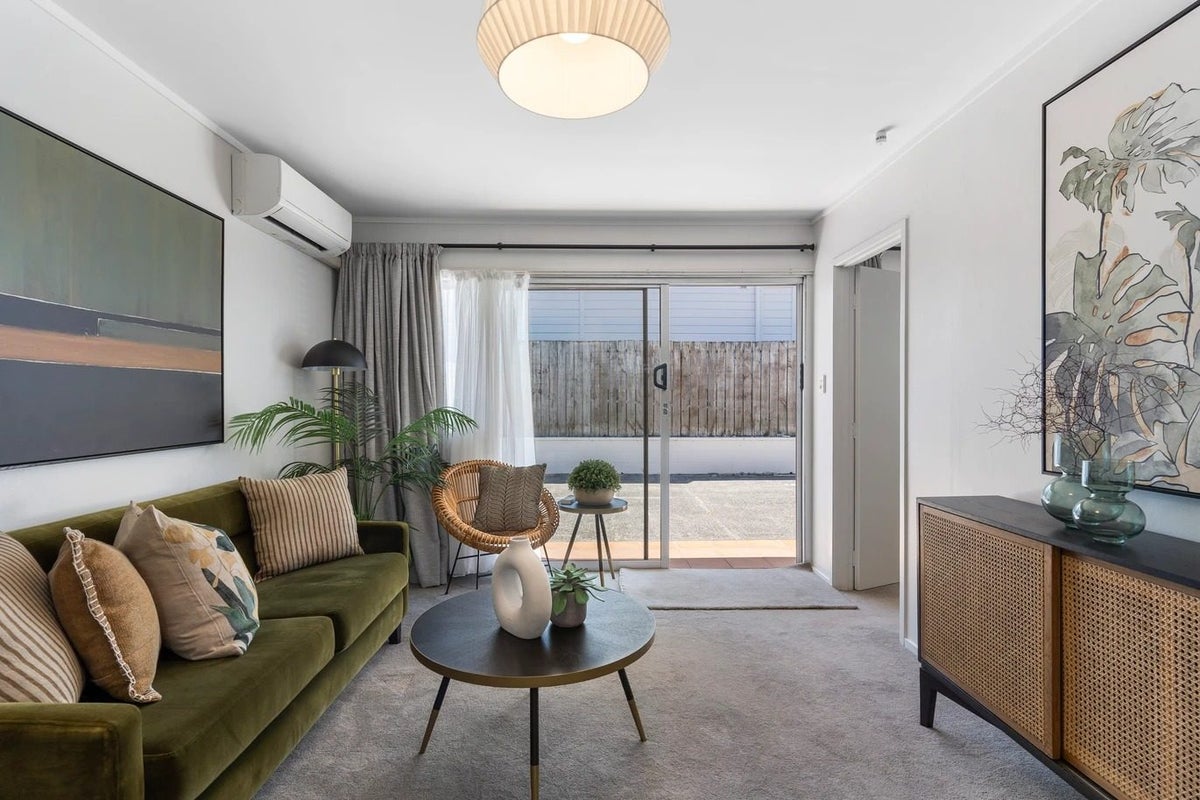 2/12 New Street, Saint Marys Bay, Auckland - Carousel 1