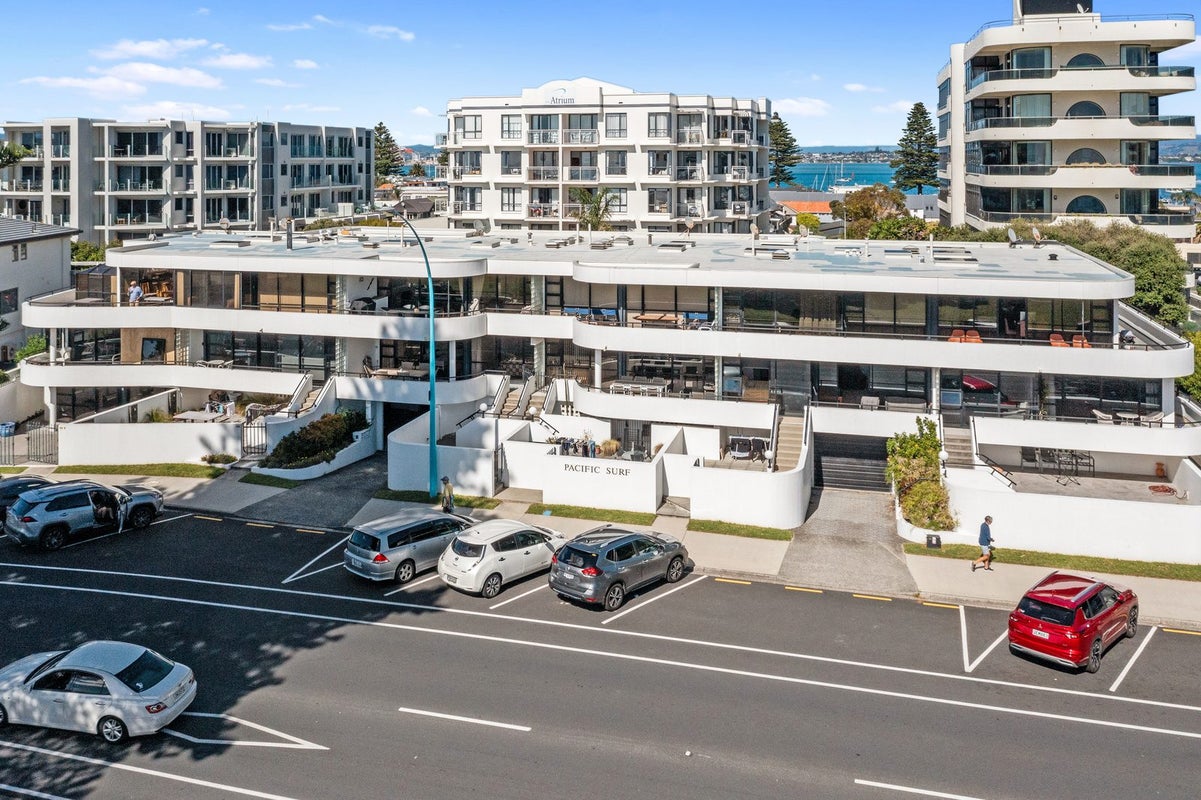 10 Marine Parade, Cooks Beach - Carousel 42