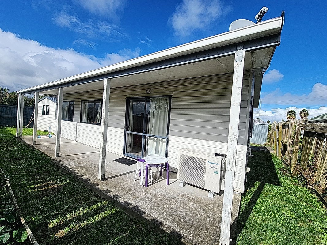 16 Waipapa Crescent, Otara, Auckland - Carousel 2