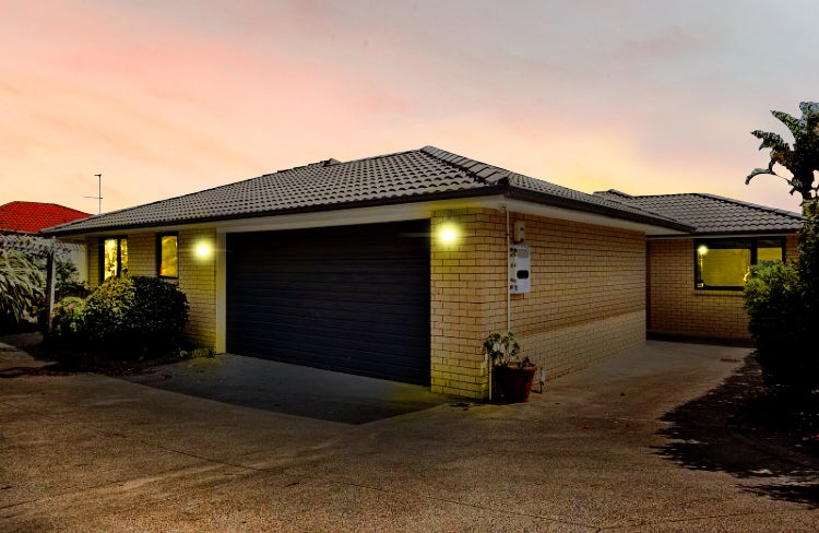 20 Lamia Place, The Gardens, Auckland - Carousel 1
