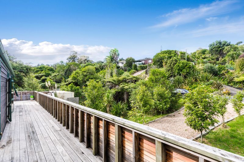 17 Kennedy Road, Surfdale, Waiheke Island - Carousel 1