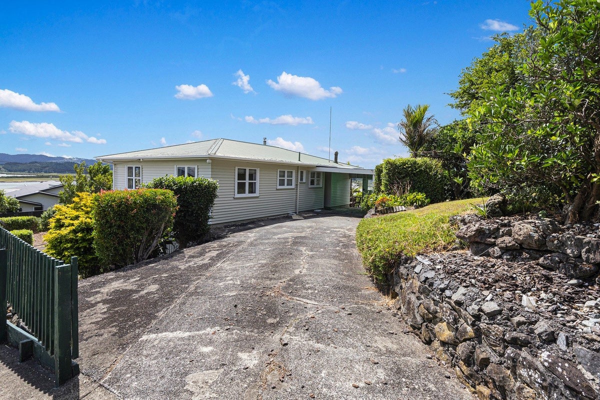 2 Munro Street, Onerahi, Whangarei - Carousel 2