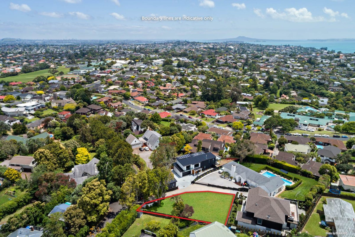 126C Sandspit Road, Shelly Park, Auckland - Carousel 1