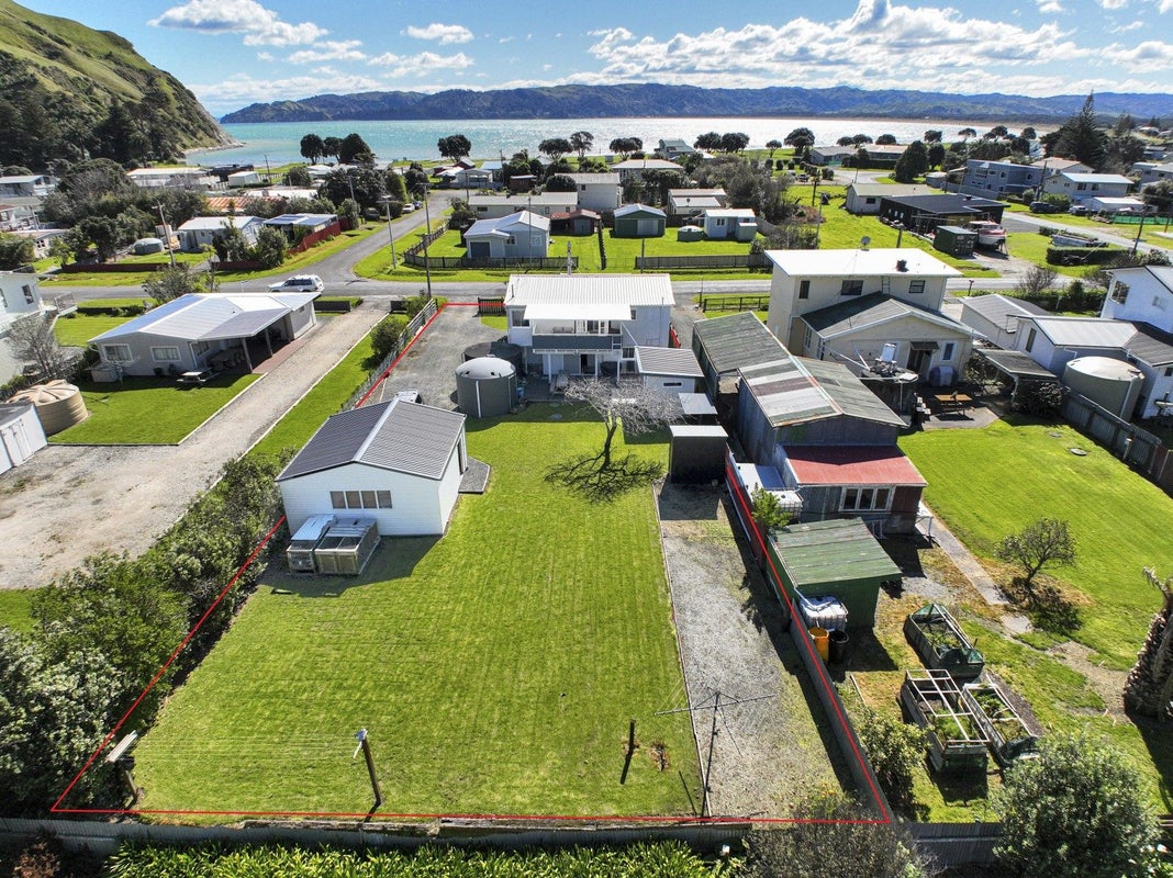 73 Fortescue Street, MAHIA, NUHAKA - Carousel 2